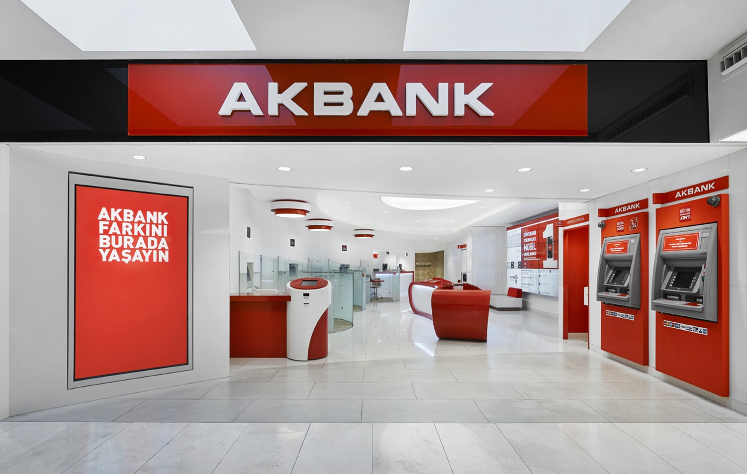 Akbank’tan Bir İlk: İlk Kez Müşteri Olanlara 50.000 TL Faizsiz Taksitli Nakit Avans